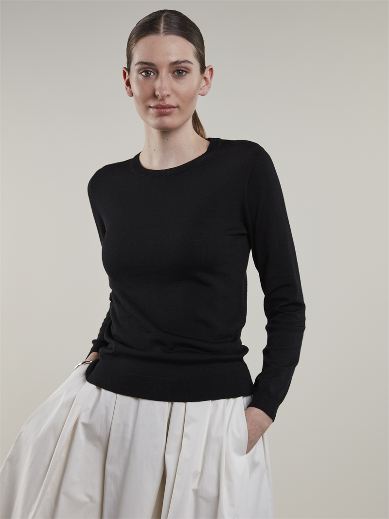 Signe Black Merino Wool Crew Neck