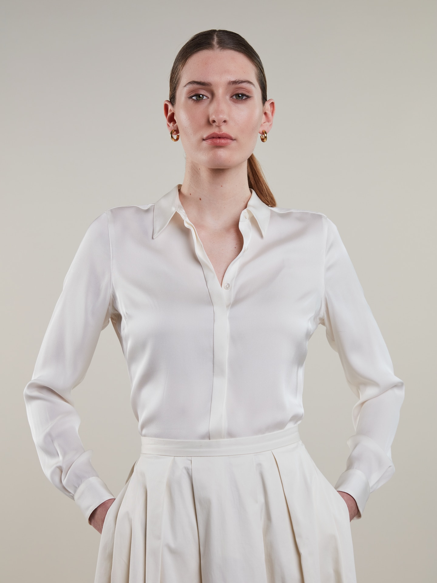 Susan Offwhite silkeskjorte