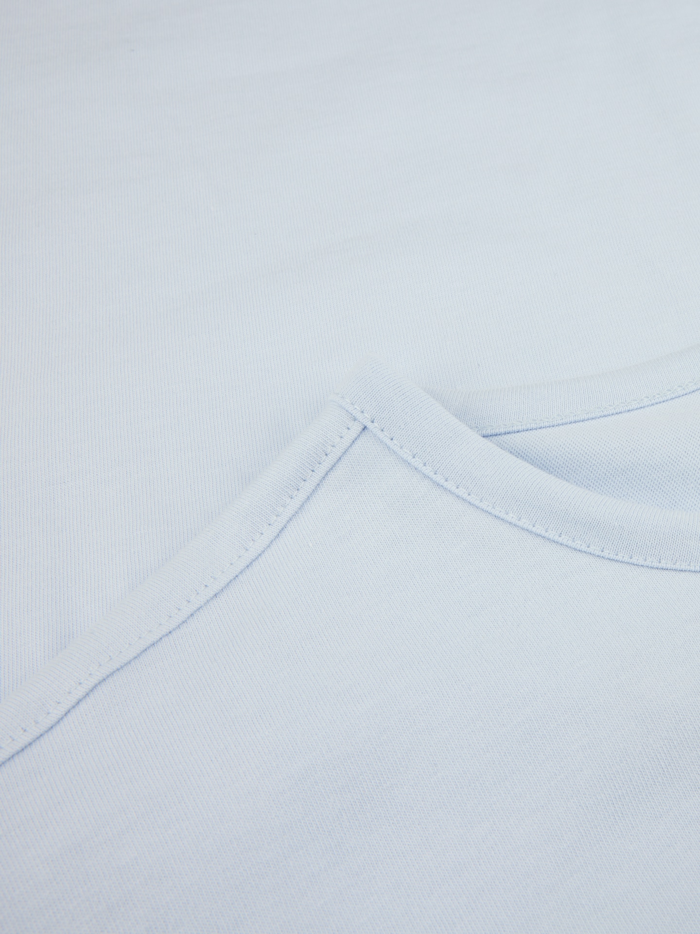 Lyseblå T-shirt i bomuld