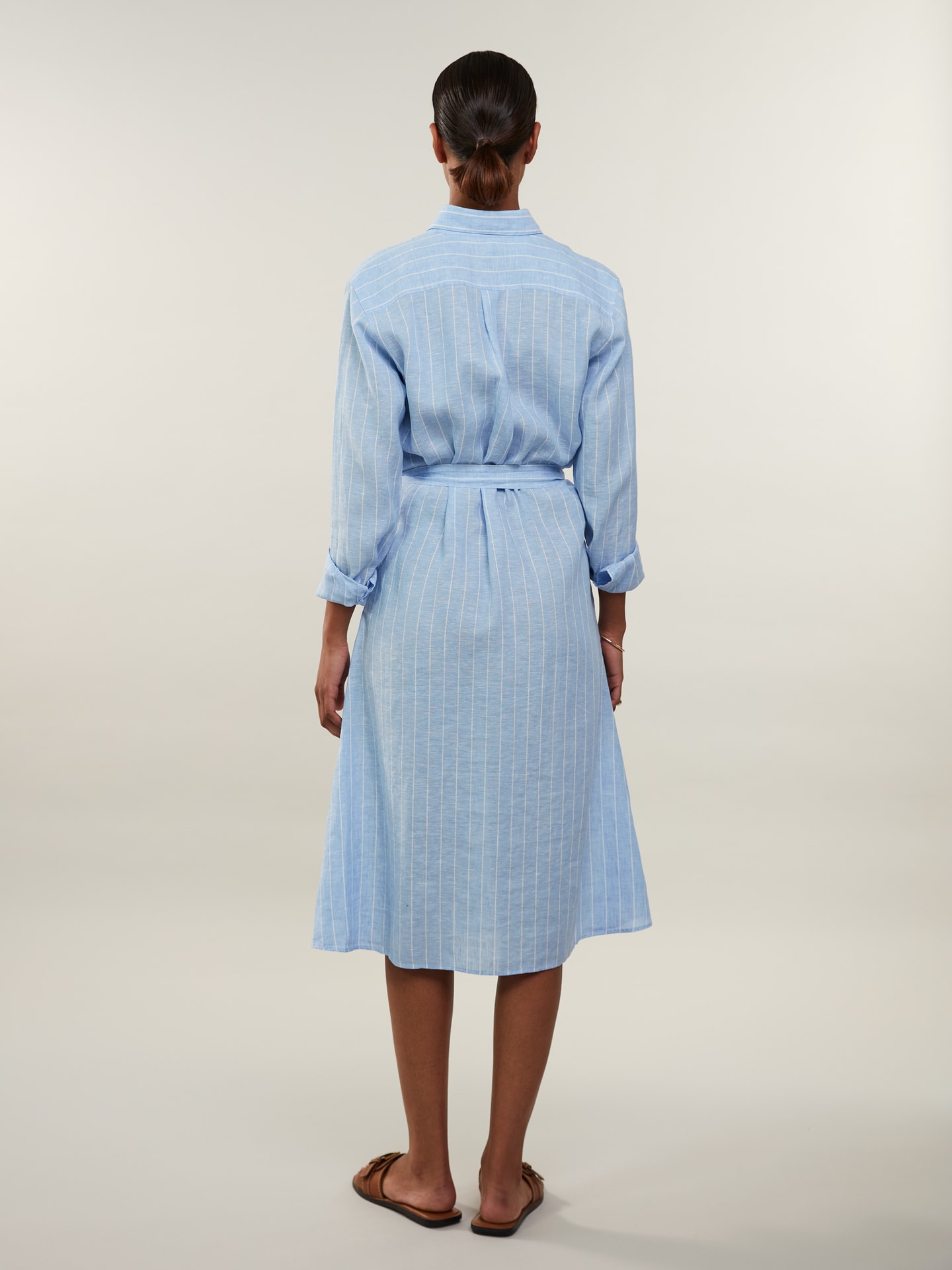 Blau, gestreiftes Leinenkleid Happy