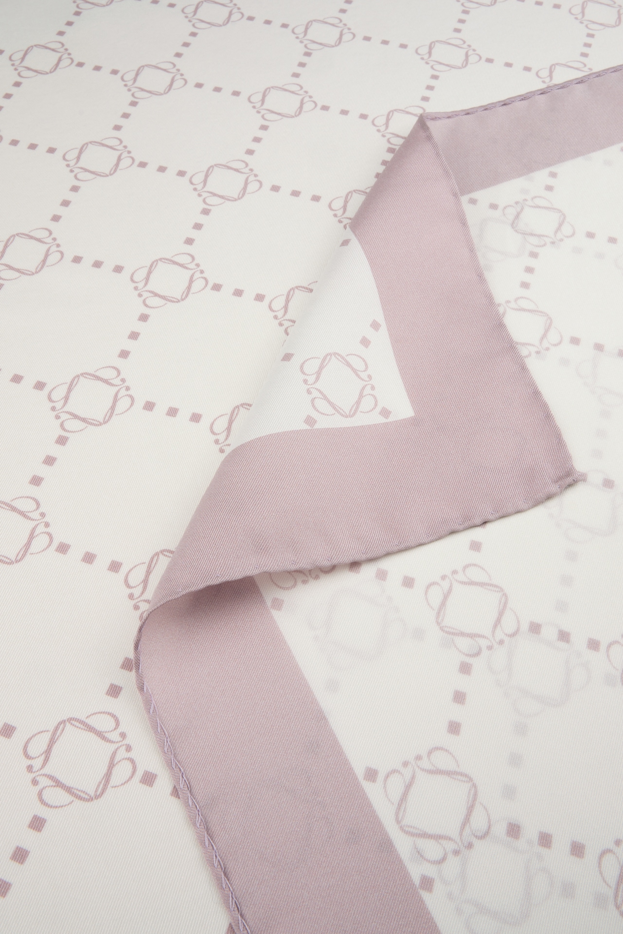 Light pink Patterned Silk Scarf